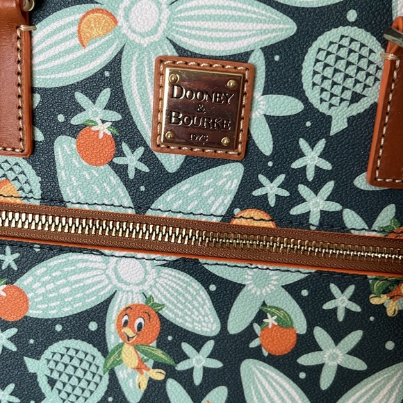 Dooney & Bourke Epcot Flower and Garden Bag NWT - Picture 3 of 6